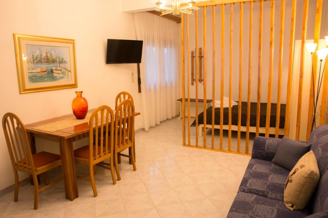 Stefanie'S Rooms Ασπροβάλτα Εξωτερικό φωτογραφία