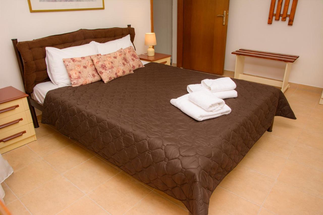Stefanie'S Rooms Ασπροβάλτα Εξωτερικό φωτογραφία